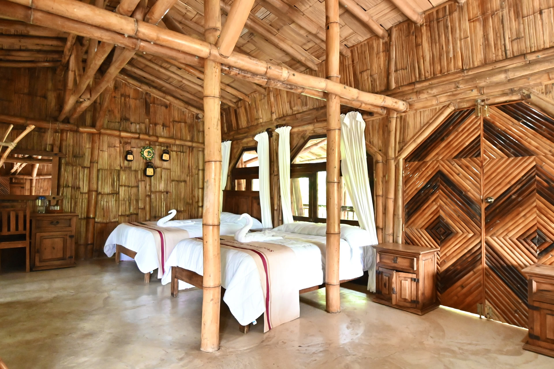 Habitación con 2 camas matrimoniales